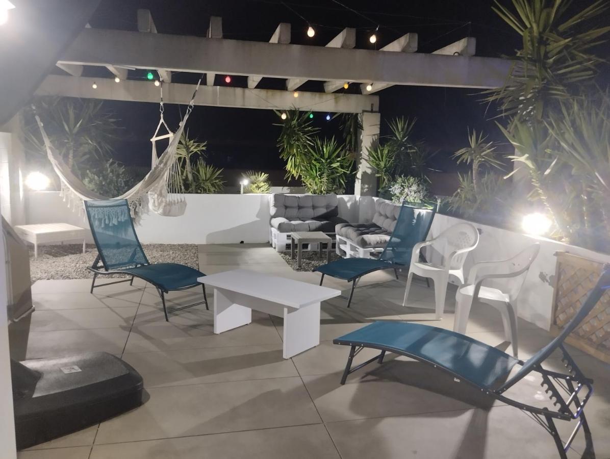 Atico Of 3 Rooms, Total 130M² Just For You With A 60 M² Terrace, Swimming Pool, Mountain And Marina View. Росес Екстериор снимка